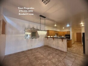 274 Wall Ave in Las Cruces, NM - Building Photo - Building Photo