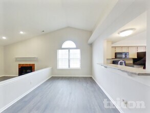 6621 Pamona Cir in Indianapolis, IN - Building Photo - Building Photo