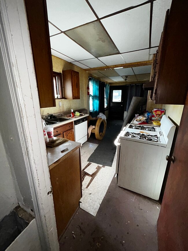 property at 5417 Ruskin Ave