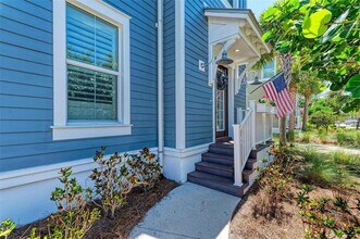 367 Compass Point Dr, Unit 201 in Bradenton, FL - Building Photo - Building Photo