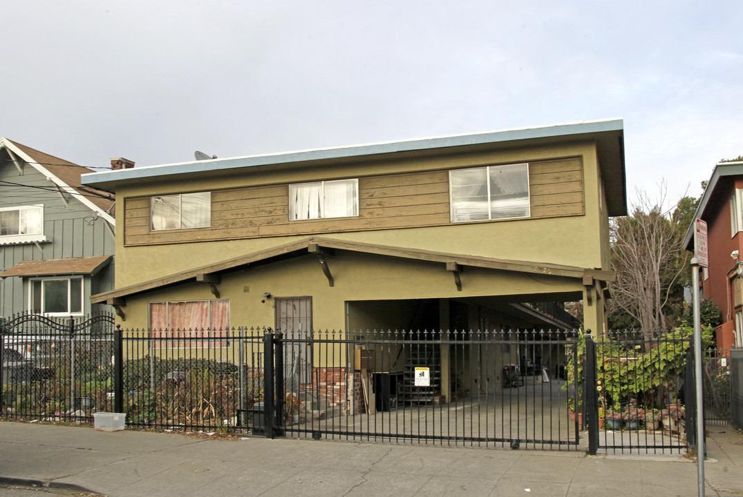 2926 Brookdale Ave in Oakland, CA - Foto de edificio