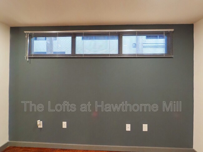 1101 Hawthorne Ln in Charlotte, NC - Building Photo - Building Photo