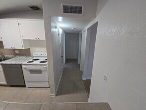 2545 N Flanwill Blvd, Unit 1 in Tucson, AZ - Building Photo - Building Photo
