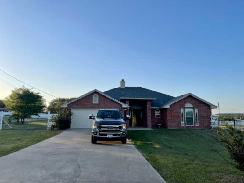 136 Co Rd 4889 in Kempner, TX - Building Photo