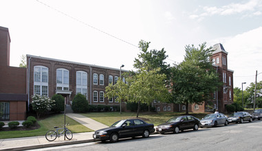 Fairmount House in Richmond, VA - Building Photo - Building Photo