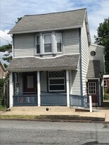 536 Linden St, Unit 2nd Floor in Bethlehem, PA - Building Photo