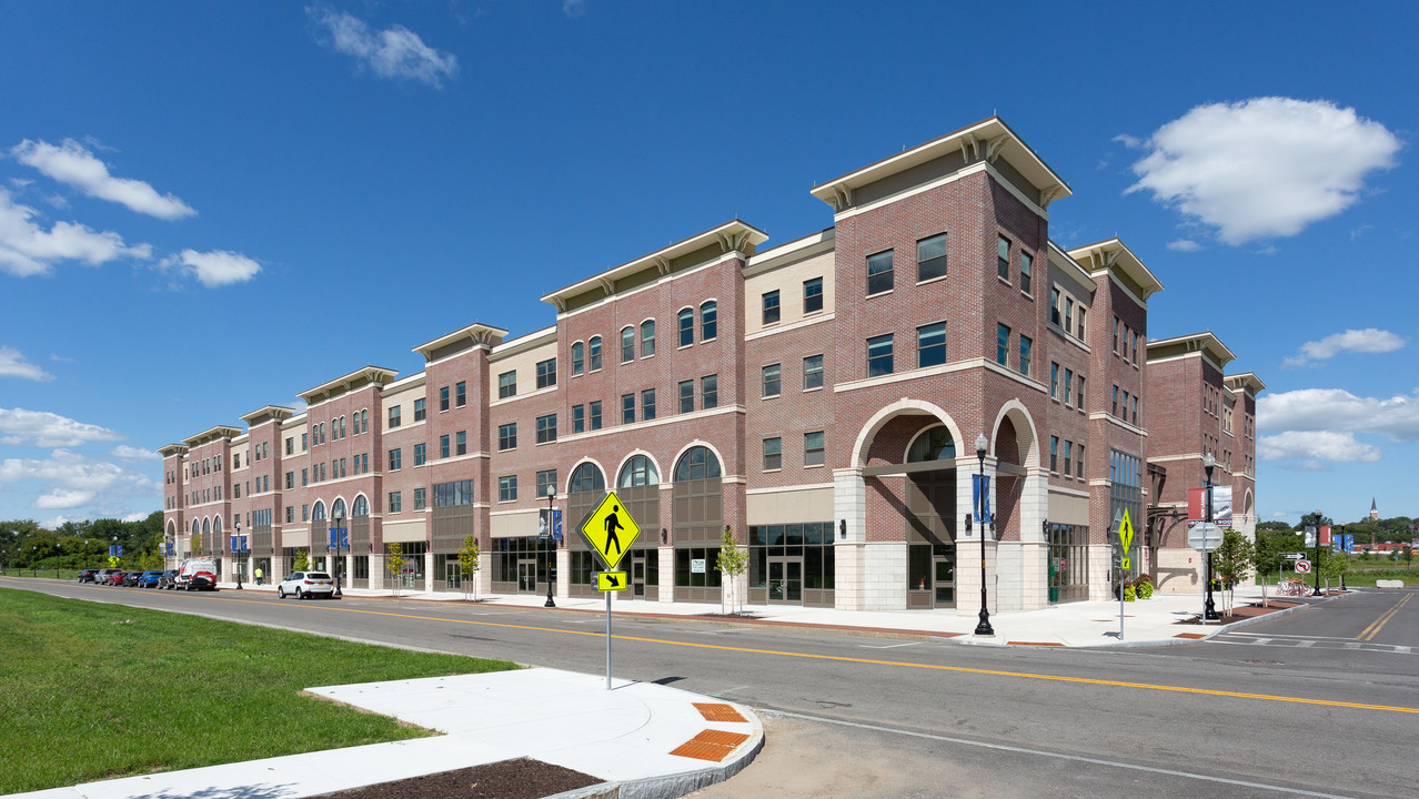 Iron Pier Apartments in Syracuse, NY - Foto de edificio