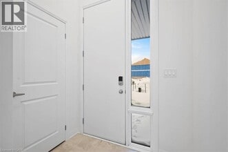 901 Douro St in Stratford, ON - Building Photo - Building Photo