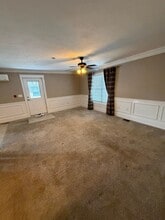 19 N Main St in Millbury, MA - Building Photo - Building Photo