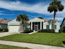 7023 Mill Pond Cir in Naples, FL - Building Photo