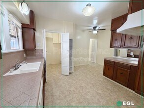 4861 W 23rd St in Los Angeles, CA - Building Photo - Building Photo