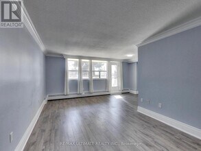 541 Blackthorn Ave in Toronto, ON - Building Photo - Building Photo