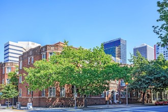 Charlesgate in Seattle, WA - Foto de edificio - Building Photo