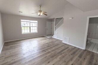 1412 N Frideriki Dr in Columbia, MO - Building Photo - Building Photo