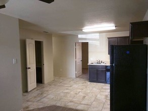 Chaparral Terrace in Lubbock, TX - Building Photo - Interior Photo