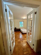183 Winthrop Rd, Unit 1 in Brookline, MA - Building Photo - Building Photo