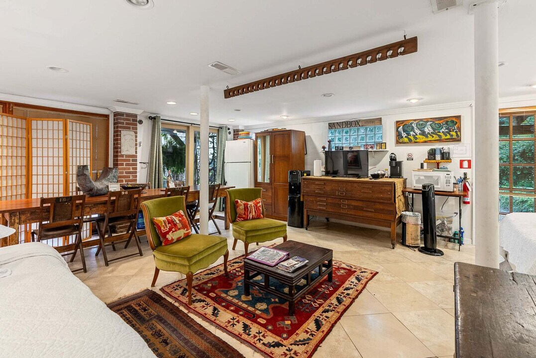 1023 Crawford St in North Charleston, SC - Building Photo