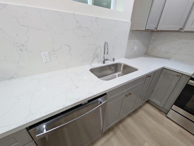 438 48th St in Oakland, CA - Building Photo - Building Photo