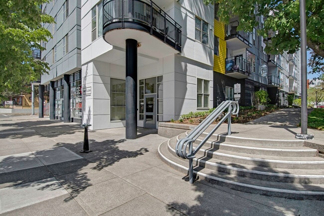 5819 Glisan in Portland, OR - Building Photo - Building Photo