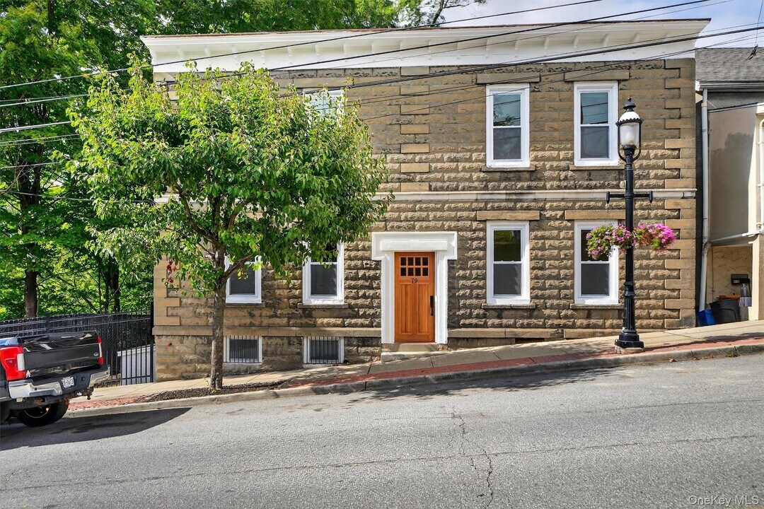 79 Main St in Ossining, NY - Building Photo