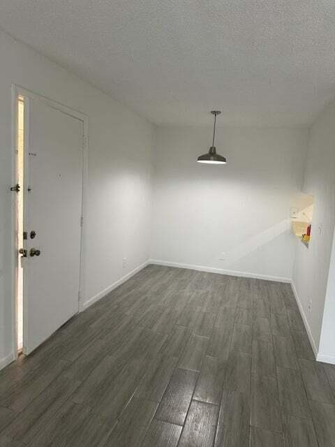 1846 Abbey Rd in West Palm Beach, FL - Building Photo - Building Photo