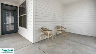 14015 Univ Pass in San Antonio, TX - Building Photo