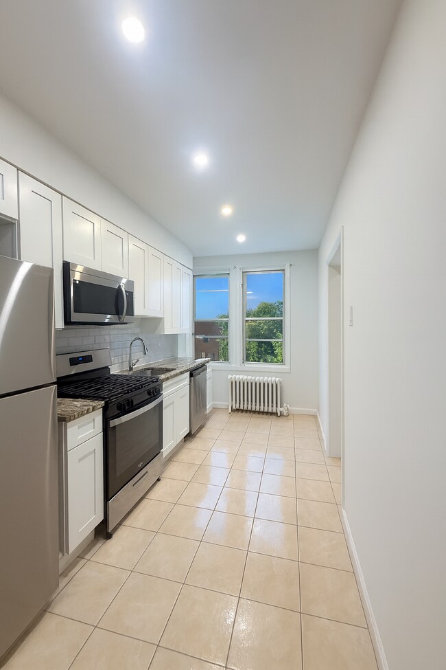 6009 Buchanan Pl in West New York, NJ - Building Photo - Building Photo