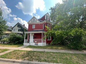666 Sims Ave in St. Paul, MN - Building Photo