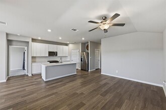 12309 Dairywork Rd in Buda, TX - Building Photo - Building Photo