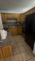 12831 SW 43rd Dr, Unit Miami apt in Miami, FL - Building Photo