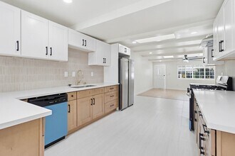 338 Patricia Ln in El Cajon, CA - Building Photo - Building Photo