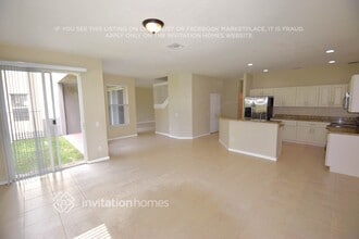 5301 Island Gypsy Dr in Greenacres, FL - Building Photo - Building Photo