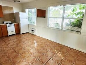 155 110th Ave in Treasure Island, FL - Building Photo - Building Photo