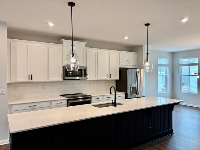 1465 Creekside Cir NW in Atlanta, GA - Building Photo - Building Photo