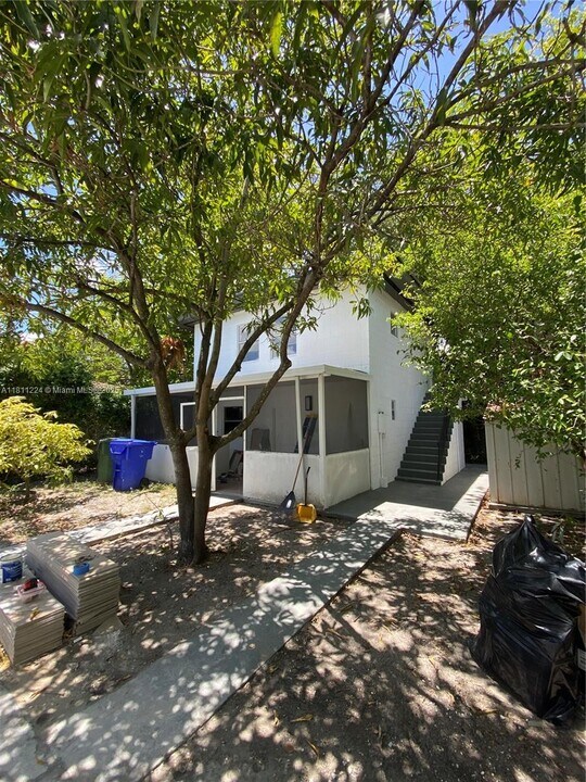 5028 NW 3rd Ave in Miami, FL - Building Photo