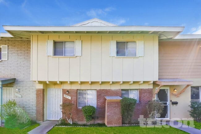 property at 5025 S Mill Ave