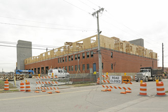 Henry Lofts in Chattanooga, TN - Foto de edificio - Building Photo