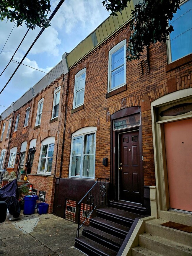 property at 2924 Reed St