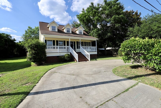 1910 Lybrand St in Cayce, SC - Building Photo - Building Photo