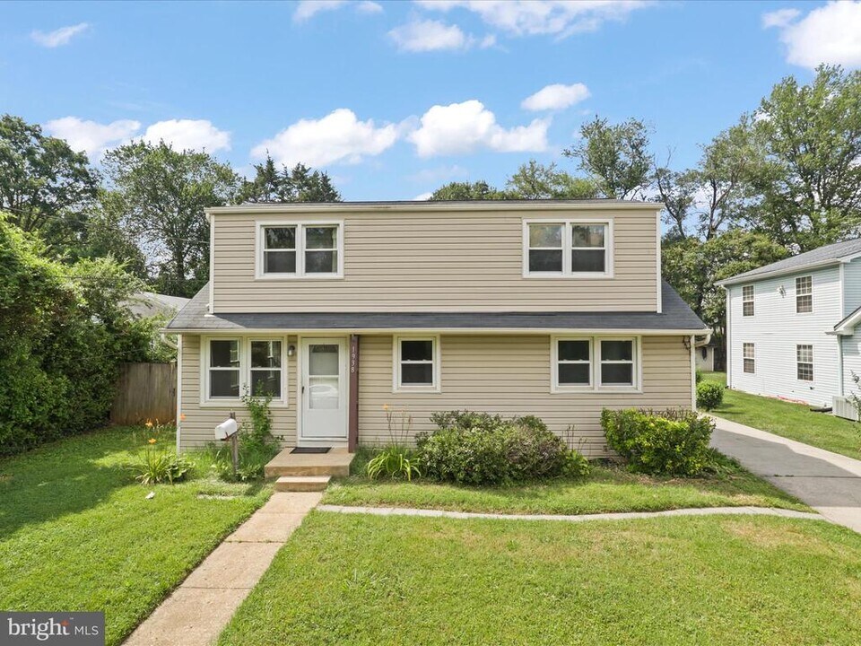 1938 Burfoot St in Falls Church, VA - Building Photo