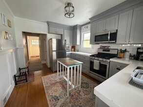 1805 Baker Ave in Utica, NY - Foto de edificio - Building Photo