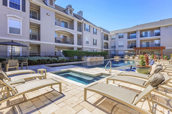 Estates At Bellaire