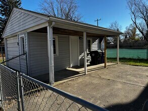15666 Wakenden St in Redford, MI - Building Photo - Building Photo