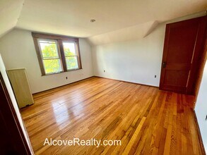40 Alfred Rd, Unit 3 in Arlington, MA - Building Photo - Building Photo