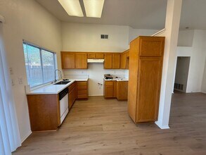 13349 Jenna Ct in Victorville, CA - Building Photo - Building Photo