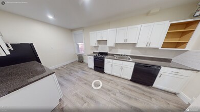 1626 Commonwealth Ave, Unit 9 in Boston, MA - Building Photo - Building Photo