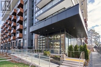 21 Park St E in Mississauga, ON - Building Photo - Building Photo