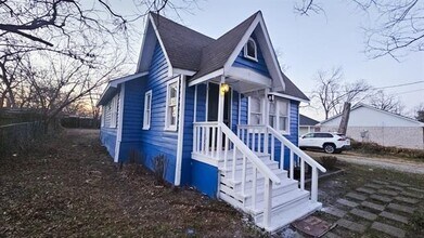 1007 Willow St in Bonham, TX - Building Photo - Building Photo