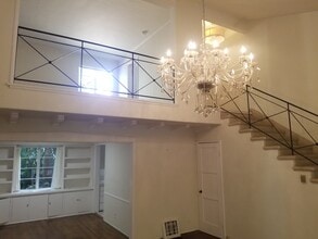 1438 N Laurel Ave, Unit 1438 in West Hollywood, CA - Building Photo - Building Photo
