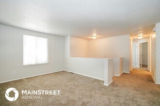 3137 Dewbourne Dr in Reynoldsburg, OH - Foto de edificio - Building Photo